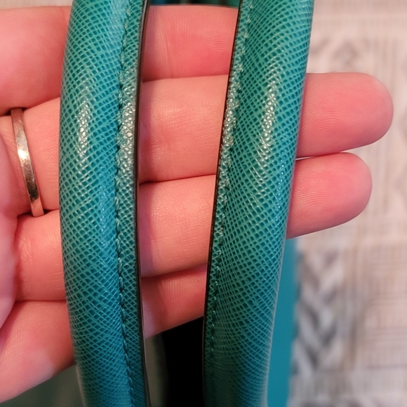 Stunning Michael Kors Large Turquoise Tote - RARE/HTF - Picture 4 of 15